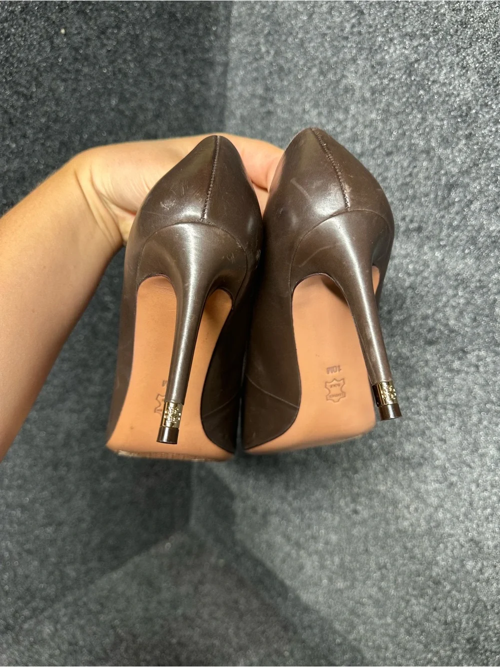 Tory Burch leather pumps chocolate brown chic timeless office designer luxury